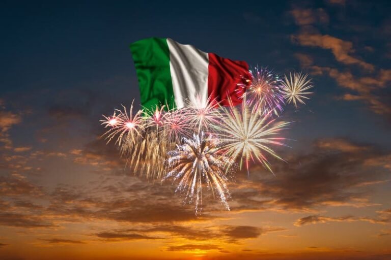 bandiera italiana con simboli festivi