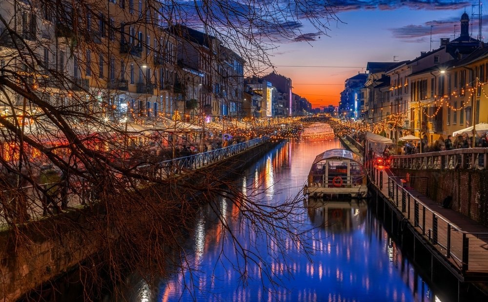 Quali sono gli orari per la navigazione sui Navigli di Milano