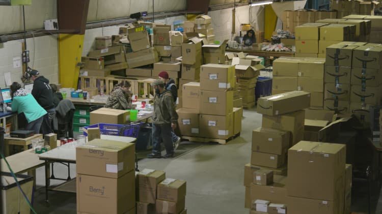 Cosa Fa Alibaba Group Holding Limited e Quali Sono Le Sue Attività