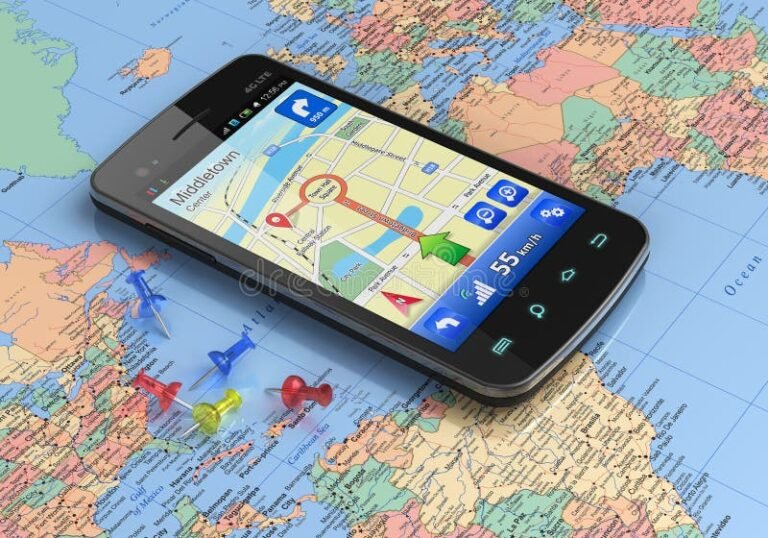mappa con percorso evidenziato su smartphone