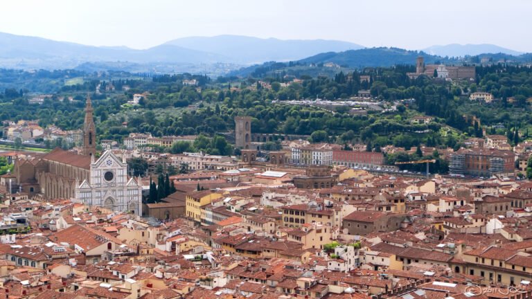 Cosa sapere su Santa Croce sull'Arno e le sue attrazioni principali 10 panorama del centro storico di santa croce