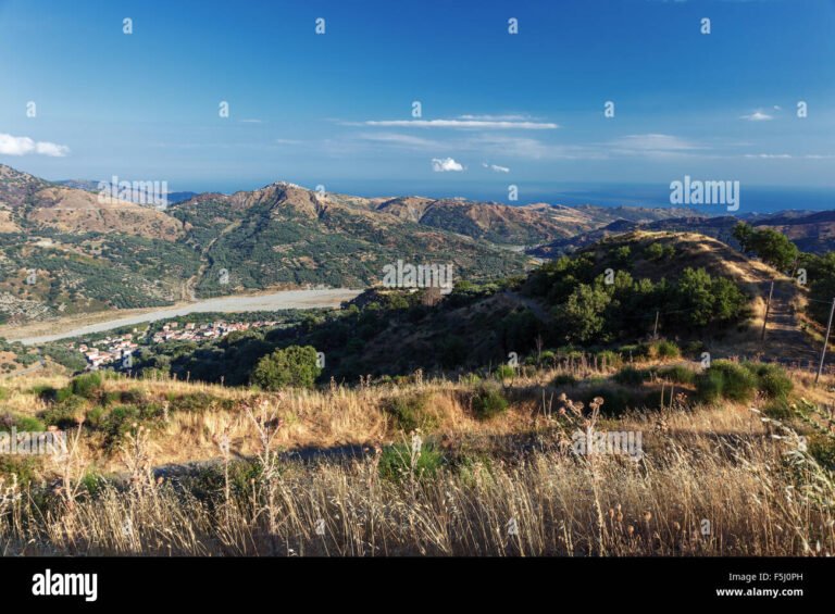 Cosa vedere a San Lorenzo in Alto Adige: guida ai luoghi da visitare 42 panorama delle montagne di san lorenzo