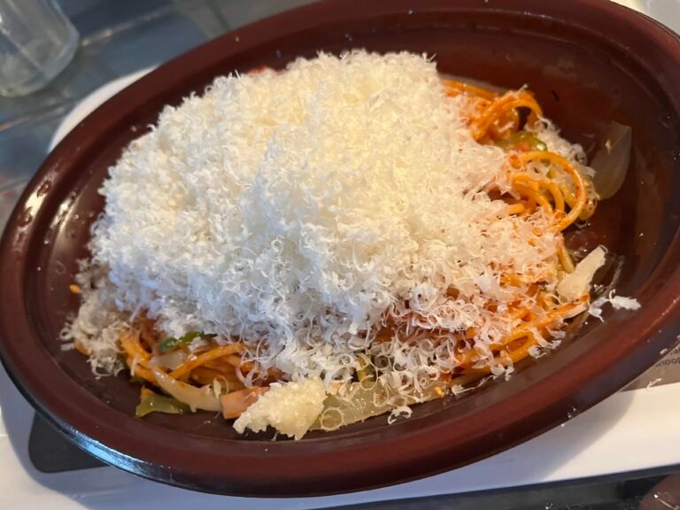 Quali sono i migliori primi piatti tipici della Valle d'Aosta da provare 31 piatto di pasta con formaggi e montagna