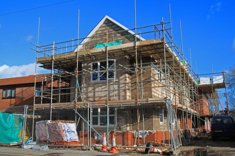 Quanto dura il certificato APE e quando deve essere rinnovato 35 un edificio con un certificato energetico in vista