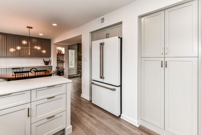 Quali sono i vantaggi di un frigo e freezer a colonna per la tua cucina 15 un elegante frigo a colonna in cucina