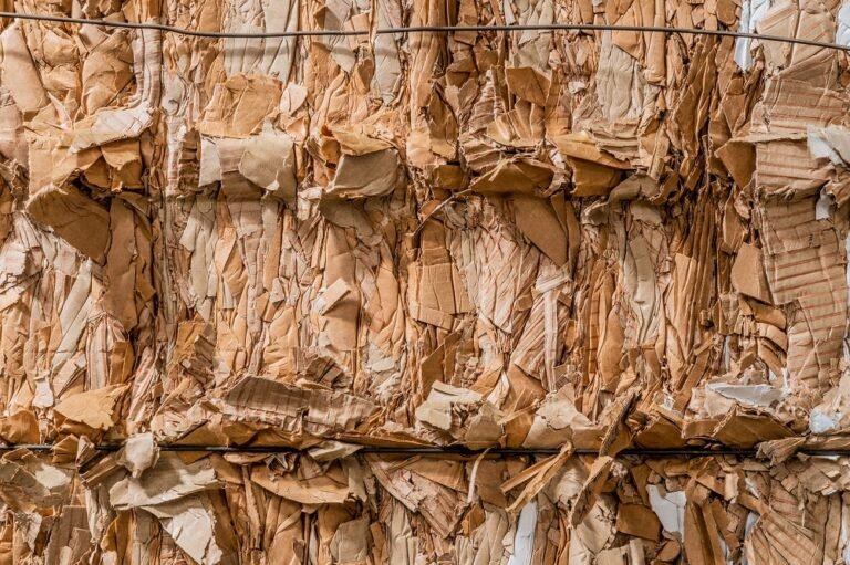 Come posso vendere la carta al kg in modo efficace e profittevole 48 un mucchio di carta riciclata in vendita