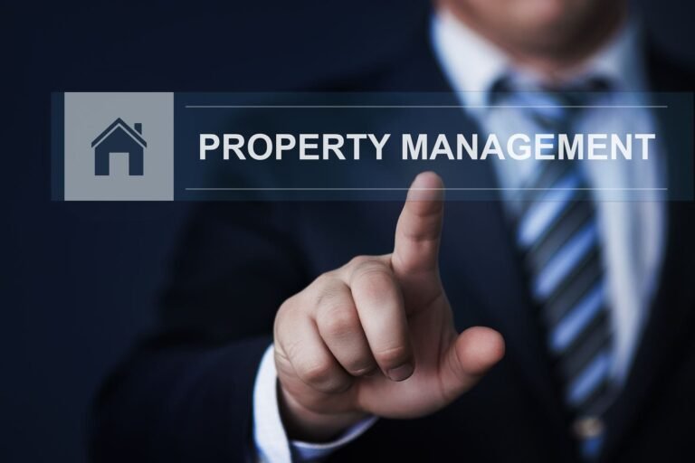 Cosa Fa un Property Manager e Quali Servizi Offre nella Gestione Immobiliare 16 un professionista che gestisce immobili