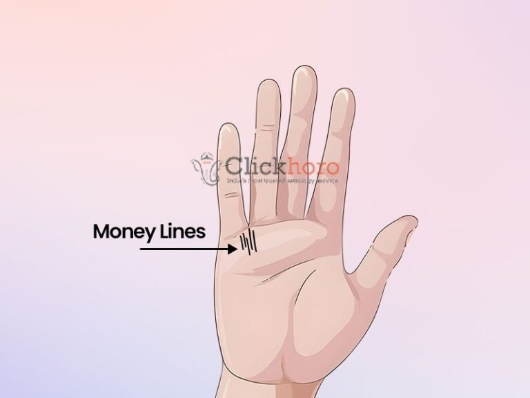 una bilancia con soldi da un lato