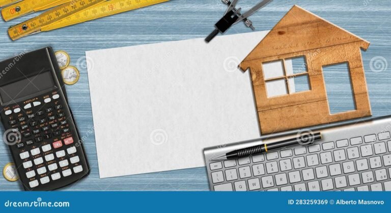 una casa con un calcolatore e fogli