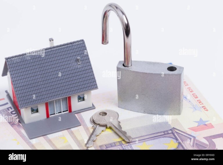 una casa con un lucchetto aperto