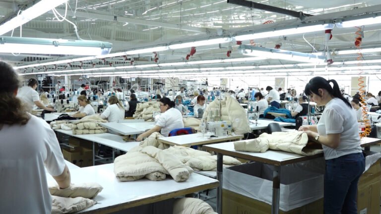 Cosa Significa Made in China Com per i Prodotti Italiani 10 una fabbrica cinese con prodotti italiani