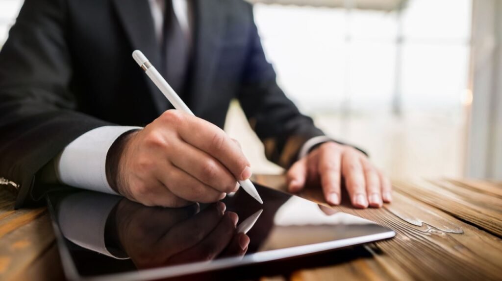 Chi può utilizzare la firma digitale in una società o per il legale rappresentante 6 Chi può utilizzare la firma digitale in una società o per il legale rappresentante